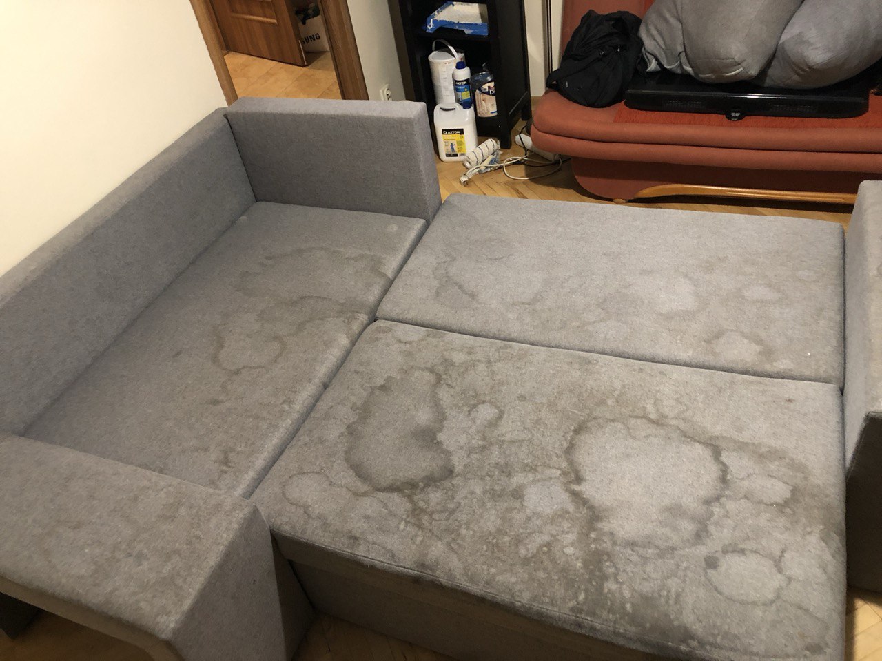 Pranie kanapy Warszawa przed i po